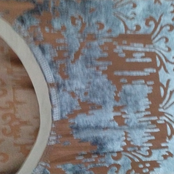 Tunic - Picture 3 of 7